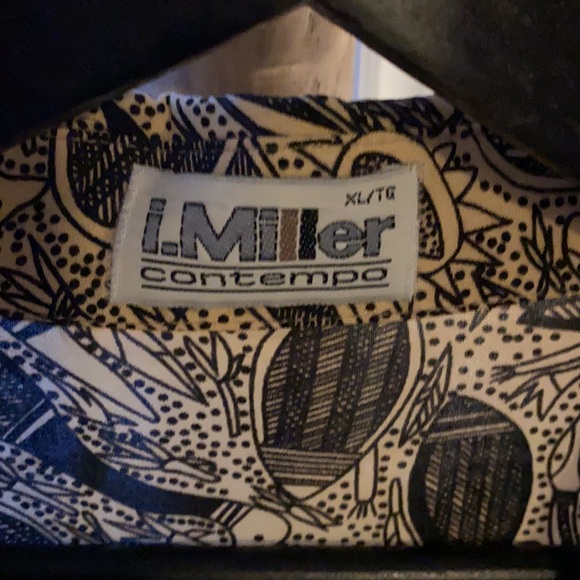 💥2/$20 💥Men’s/woman’s button shirt - Picture 3 of 3